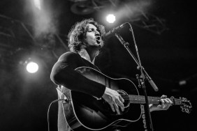 Dean Lewis