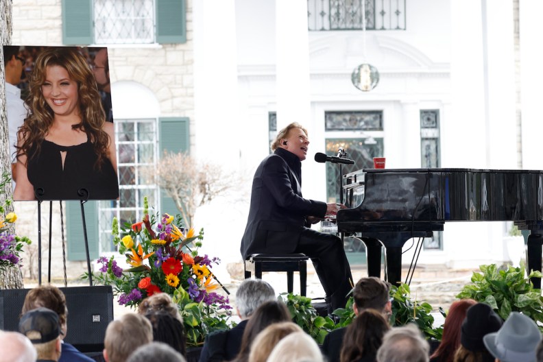 Axl Rose performs at the public memorial for Lisa Marie Presley