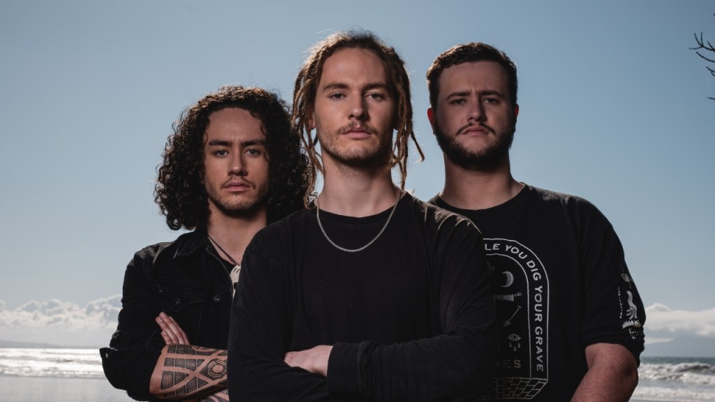 Alien Weaponry