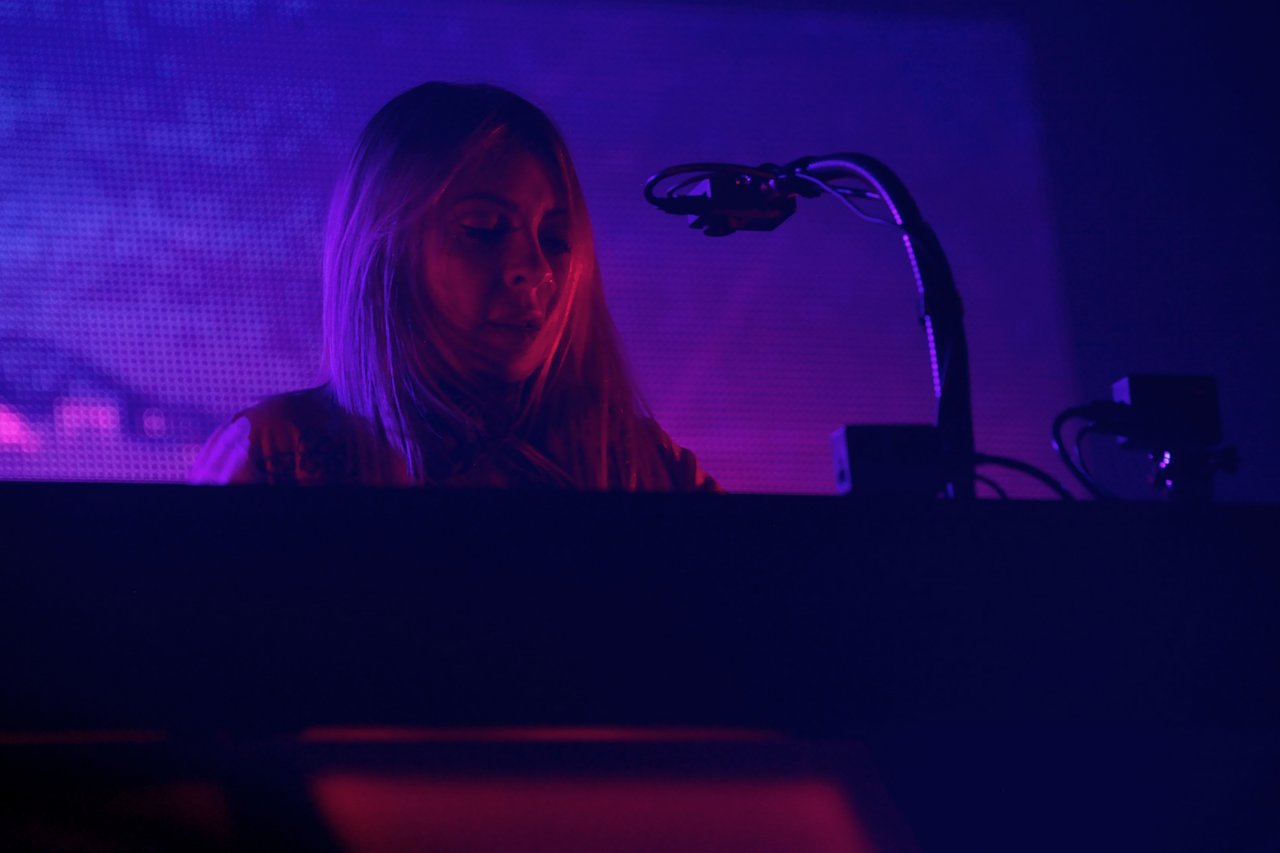 03AlisonWonderland01