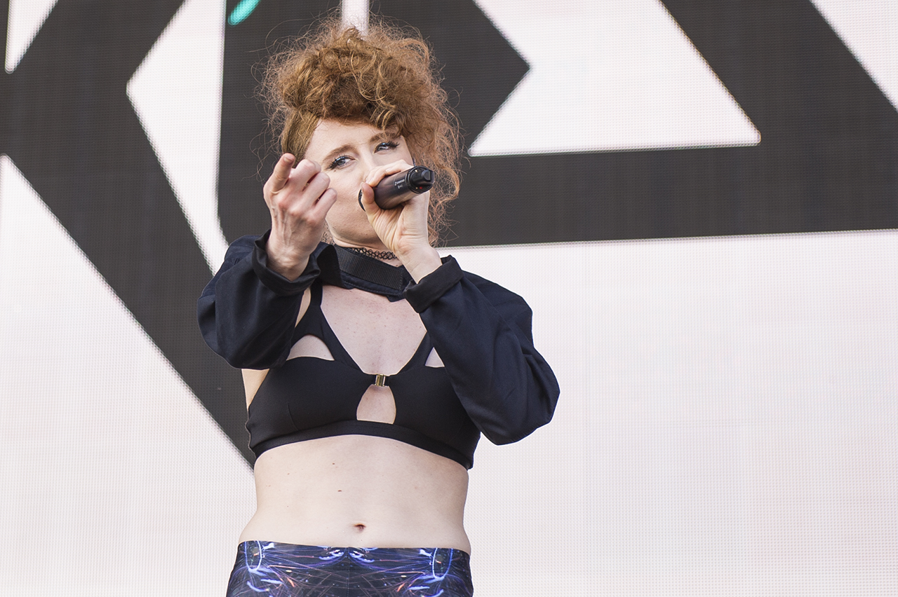 01KIESZA10