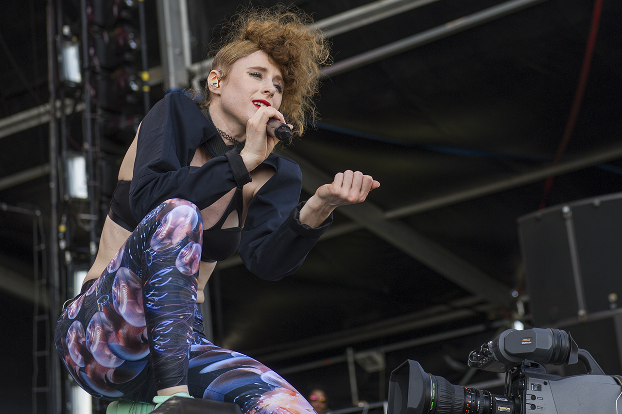 01KIESZA15