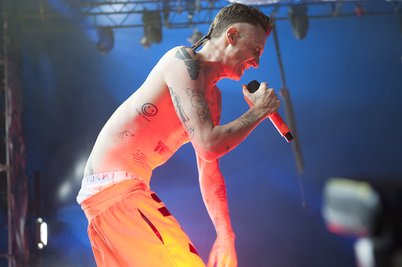 08DIEANTWOORD05