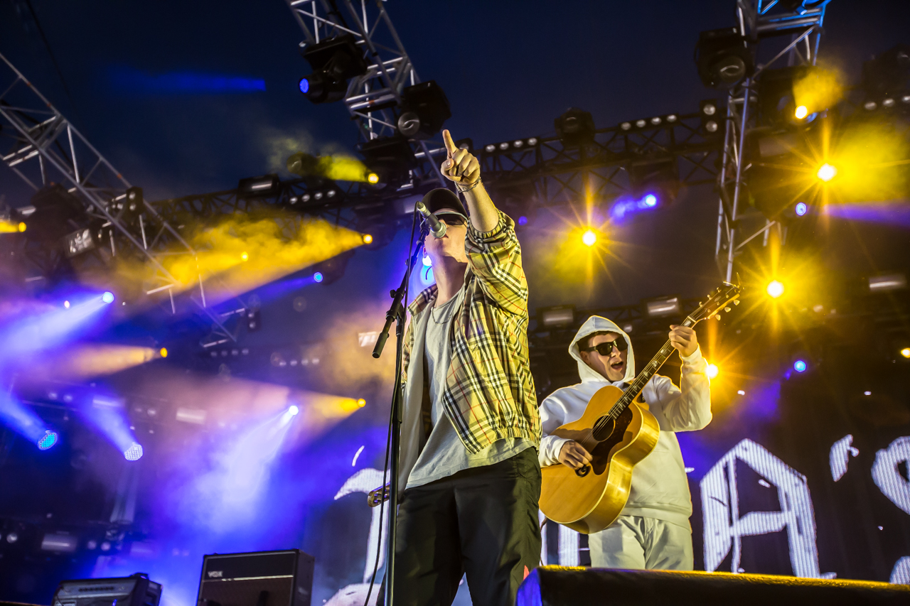 03DMASGroovintheMoo 10