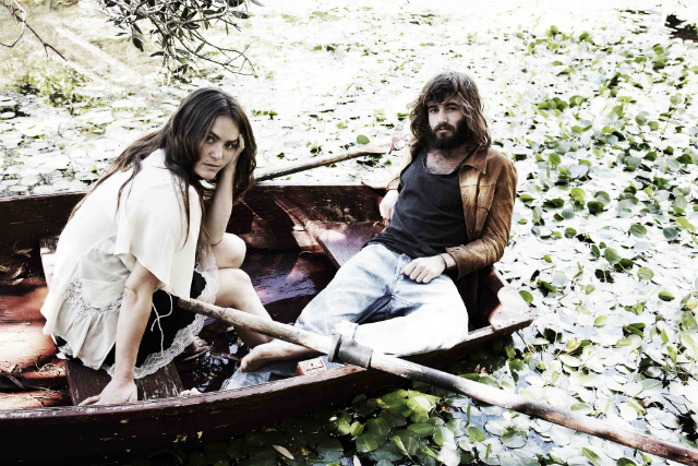 Angus Julia Stone