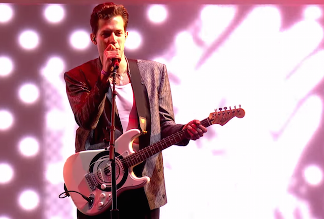 Mark Ronson Glasto 2