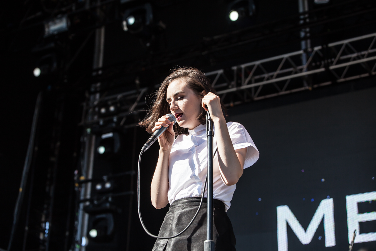 03MegMacGroovintheMoo 11