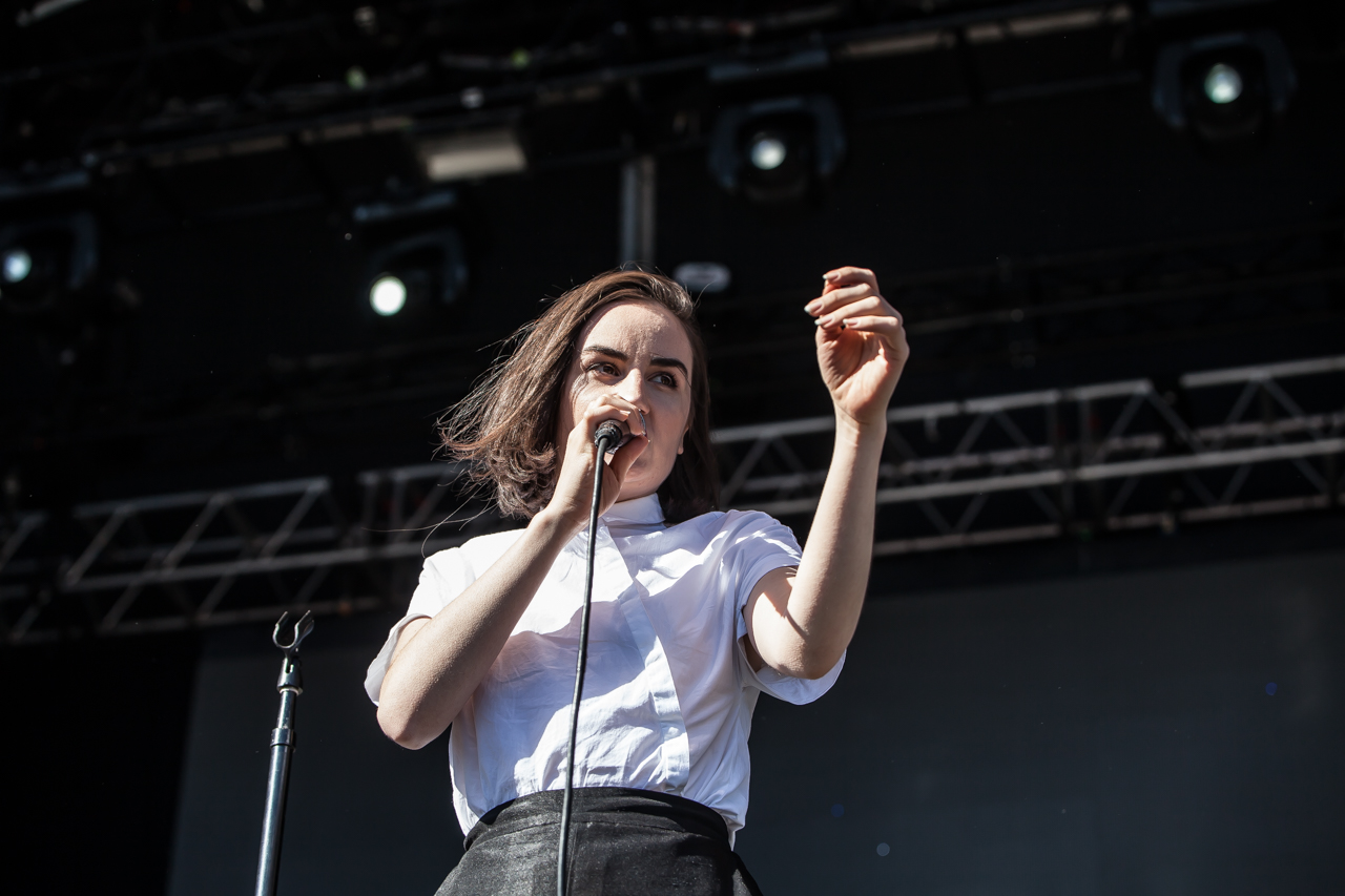 03MegMacGroovintheMoo 13