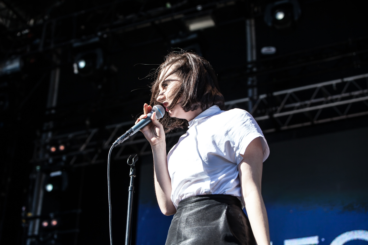 03MegMacGroovintheMoo 14