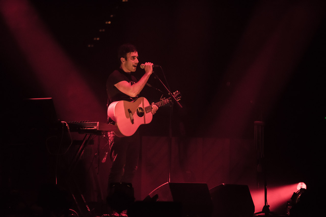 01SurfanStevensatSydneyOperaHouse 23