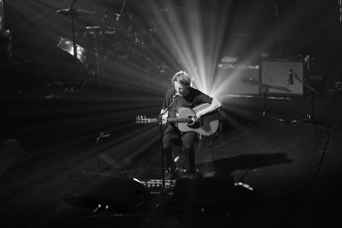 01BenHoward14