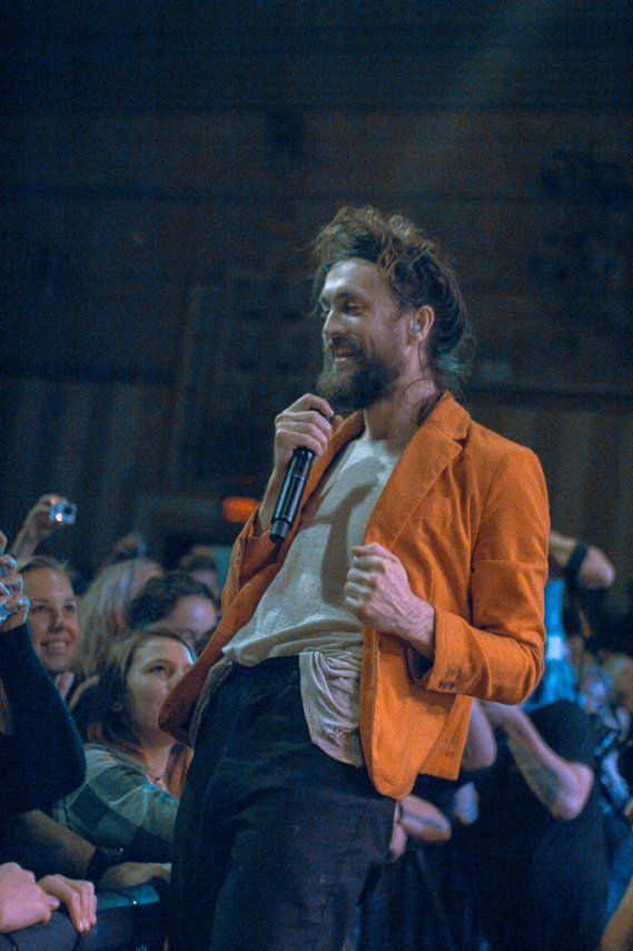 Edward Sharpe 19 of 38