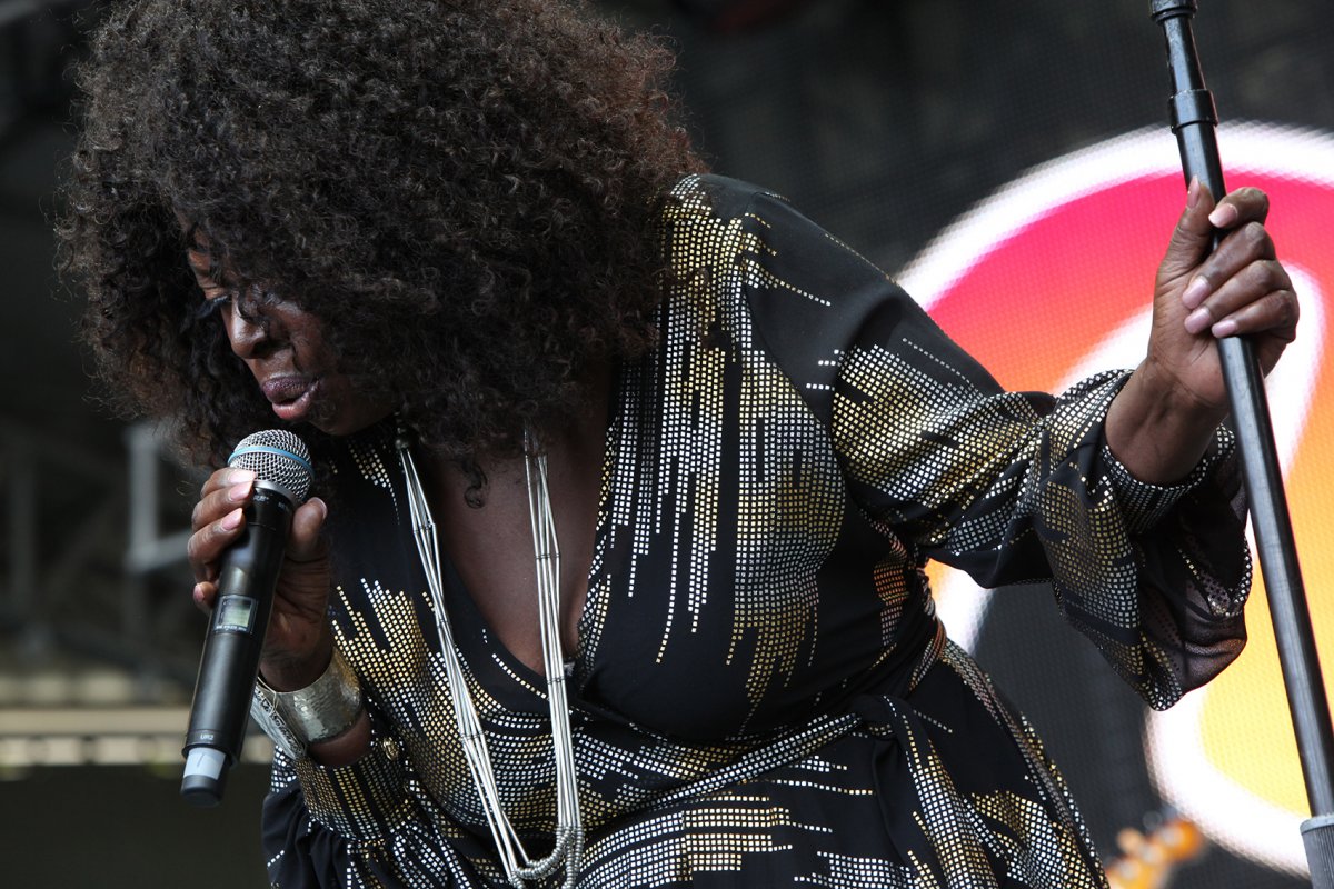 03angiestone06