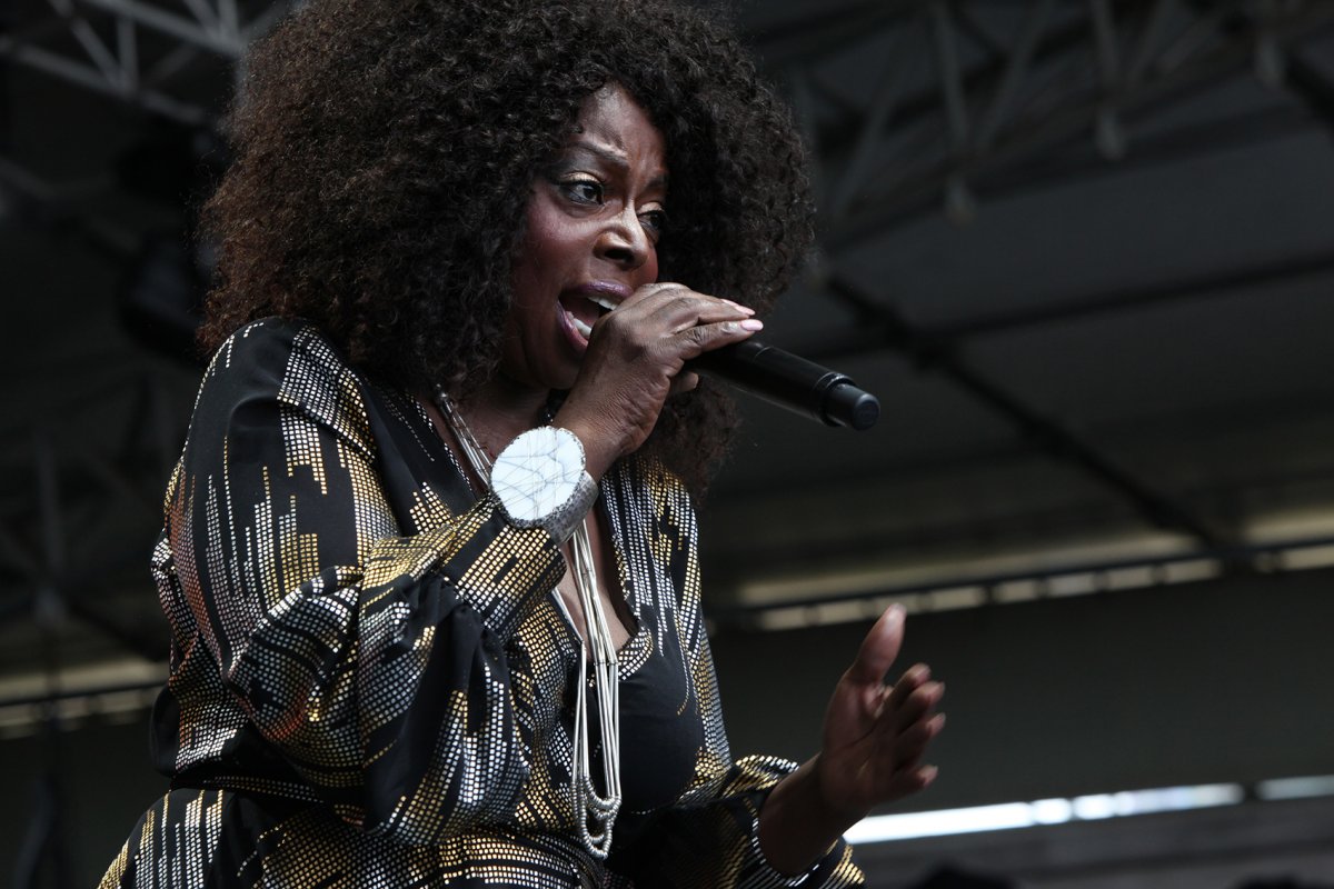 03angiestone08