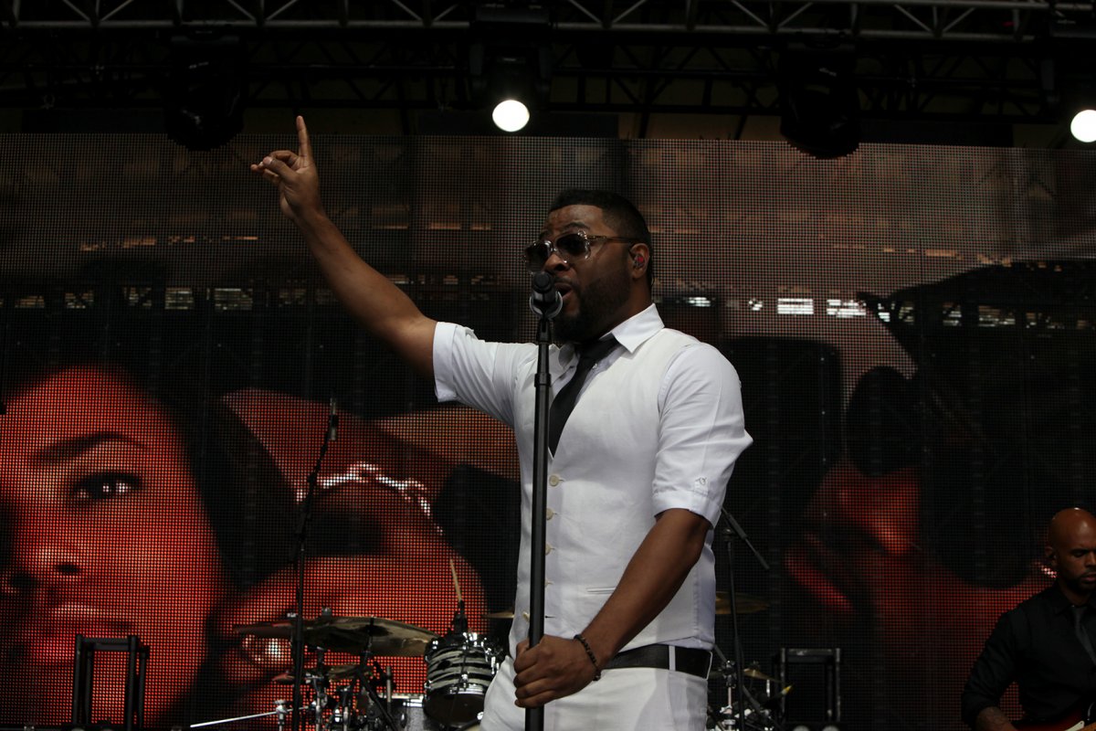 04musiqsoulchild05