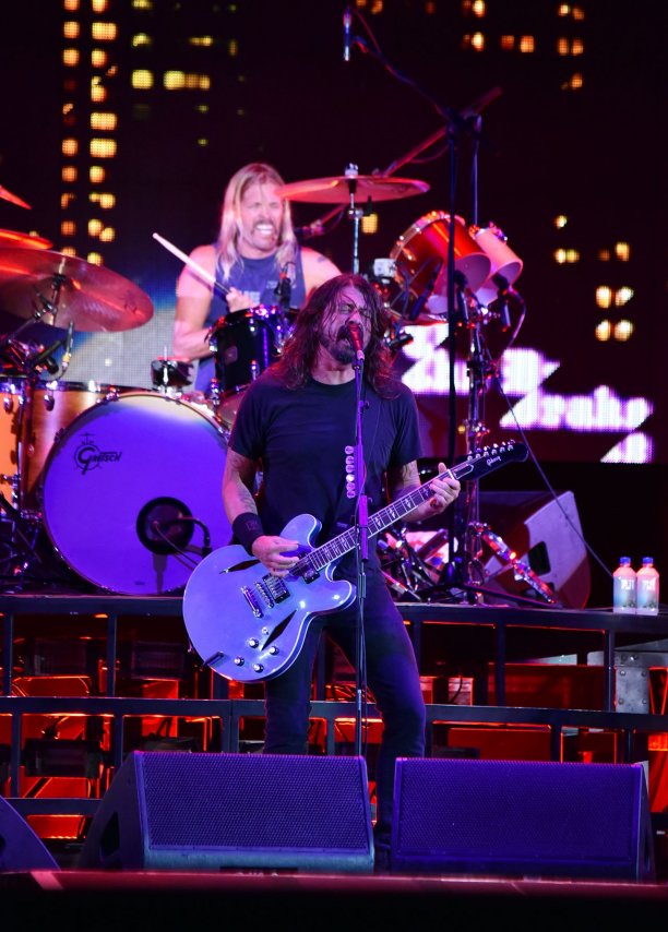 03FooFightersFooFightersLiveInSydney18