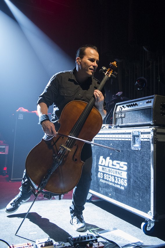 02Apocalyptica11