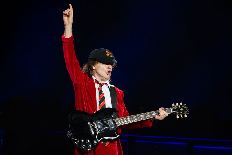 AC/DC