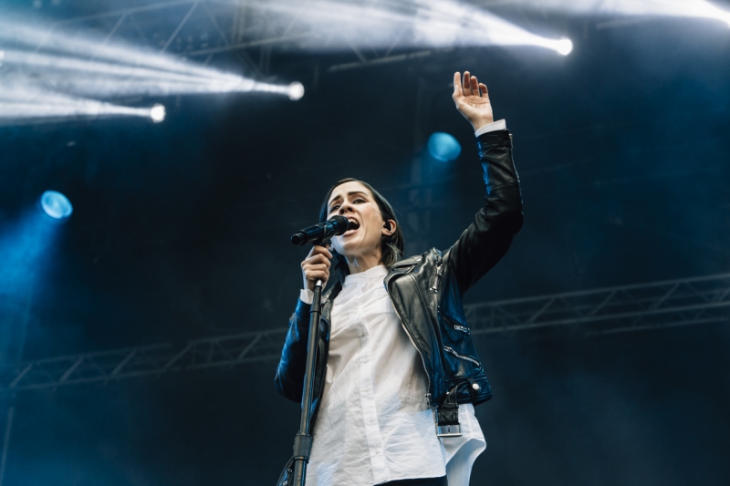 Tegan and Sara