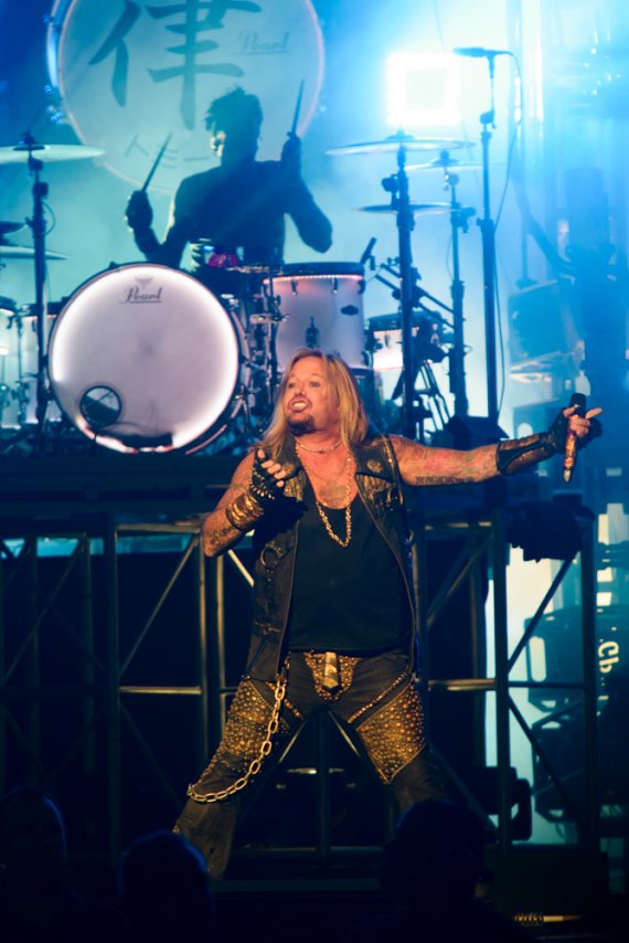 Alicecoopermotleycrue 118