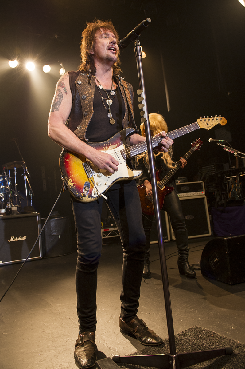 Sambora03