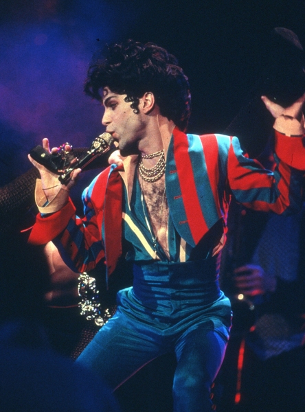 Prince Performing At Radio City Music Hall