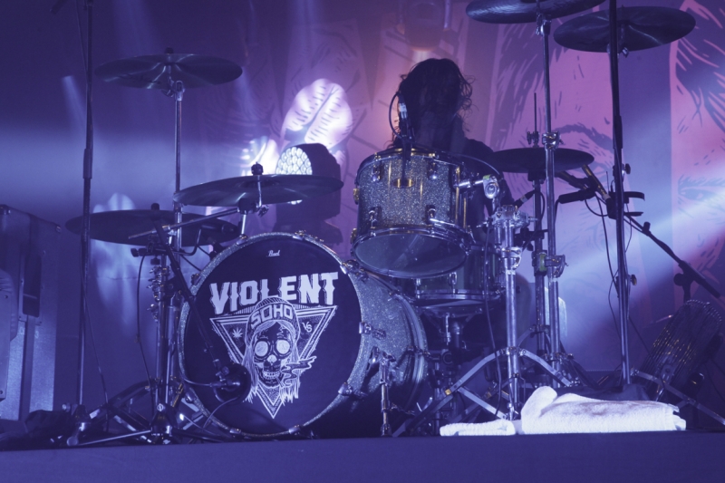 VIOLENT SOHO